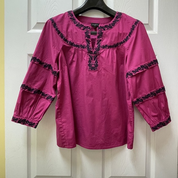 Talbots‎ Women's Embroidered Fuchsia Puff Sleeve Boho V-Neck Top Peasant Stretch - Picture 3 of 12